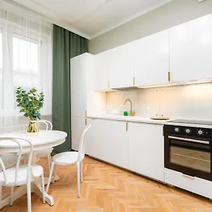 Apartament Aleje Jerozolimskie 42 By Homeprime, Warszawa